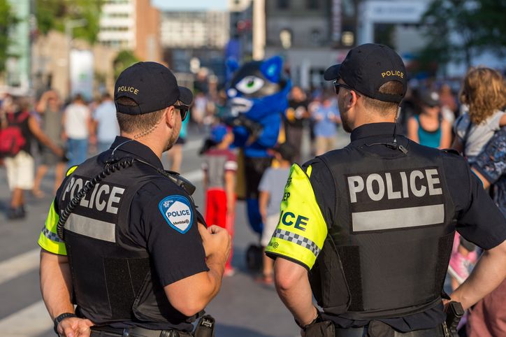 Opération anti-crime au Québec : la Sûreté du Québec intensifie la lutte contre le crime organisé.