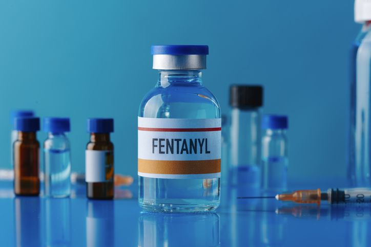 Fentanyl : le Canada durcit le ton contre le crime organisé.